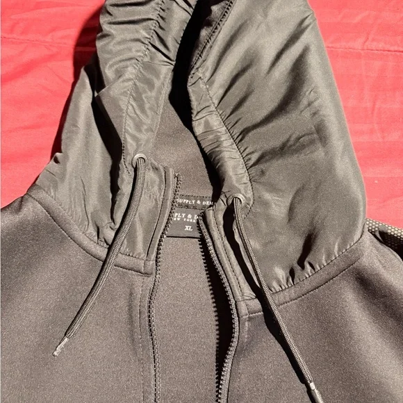 Black Performance Jacket - Picture 2 of 7